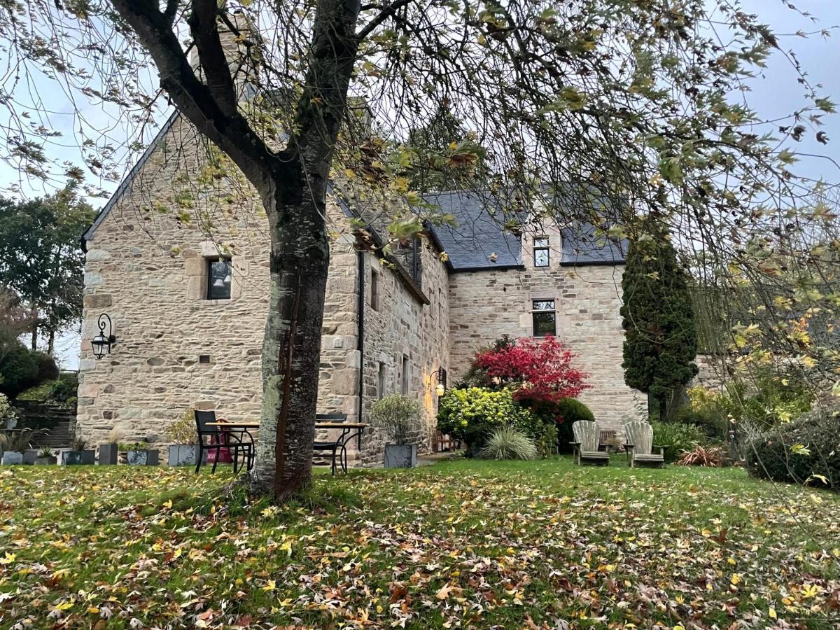 Manoir Medieval Du XV Ieme Siecle Minihy-Treguier Exterior photo